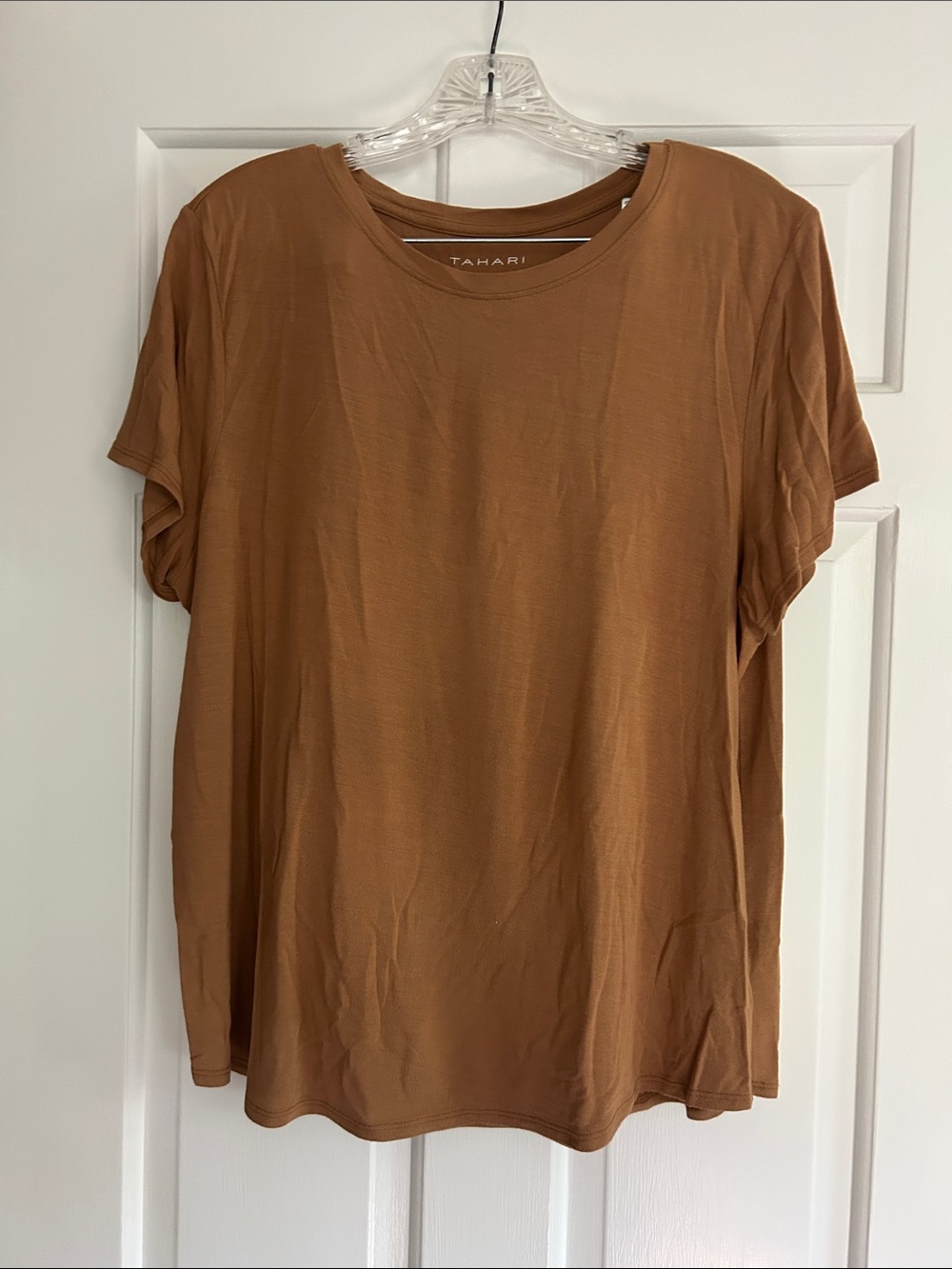 Tahari Rust Brown Short Sleeve Crewneck Tee